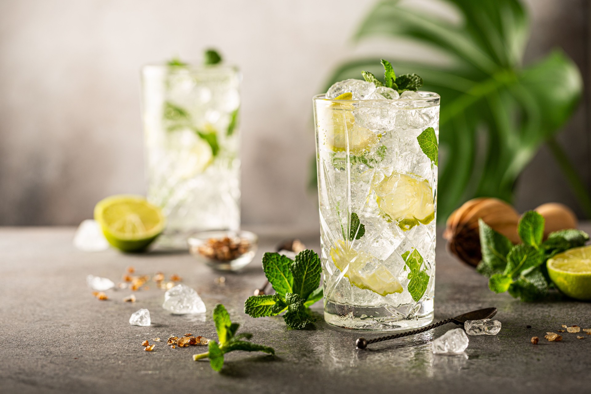 Mojito cocktail with lime and mint